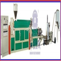 PE plastic flakes extruding pelletizing machine 